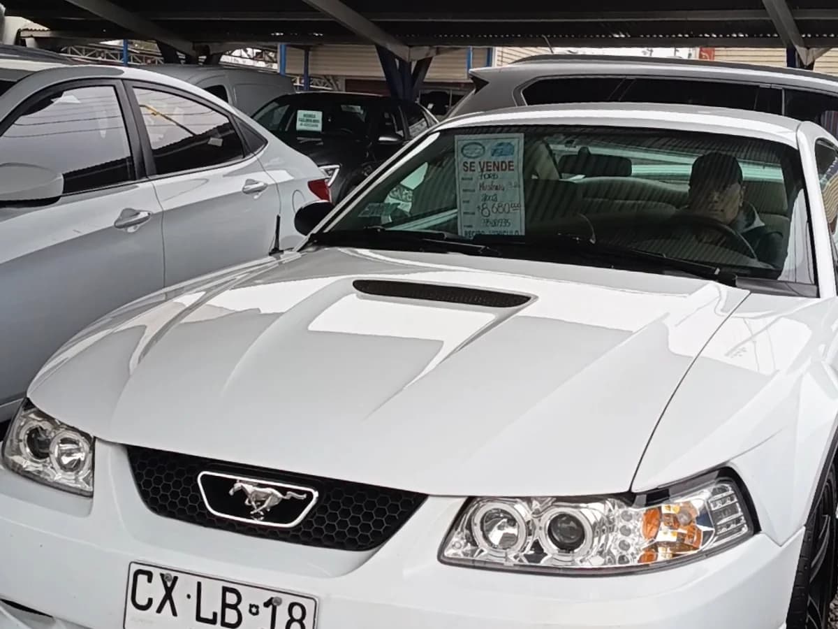 2002 FORD MUSTANG 3.8 AUT - Imagen 2