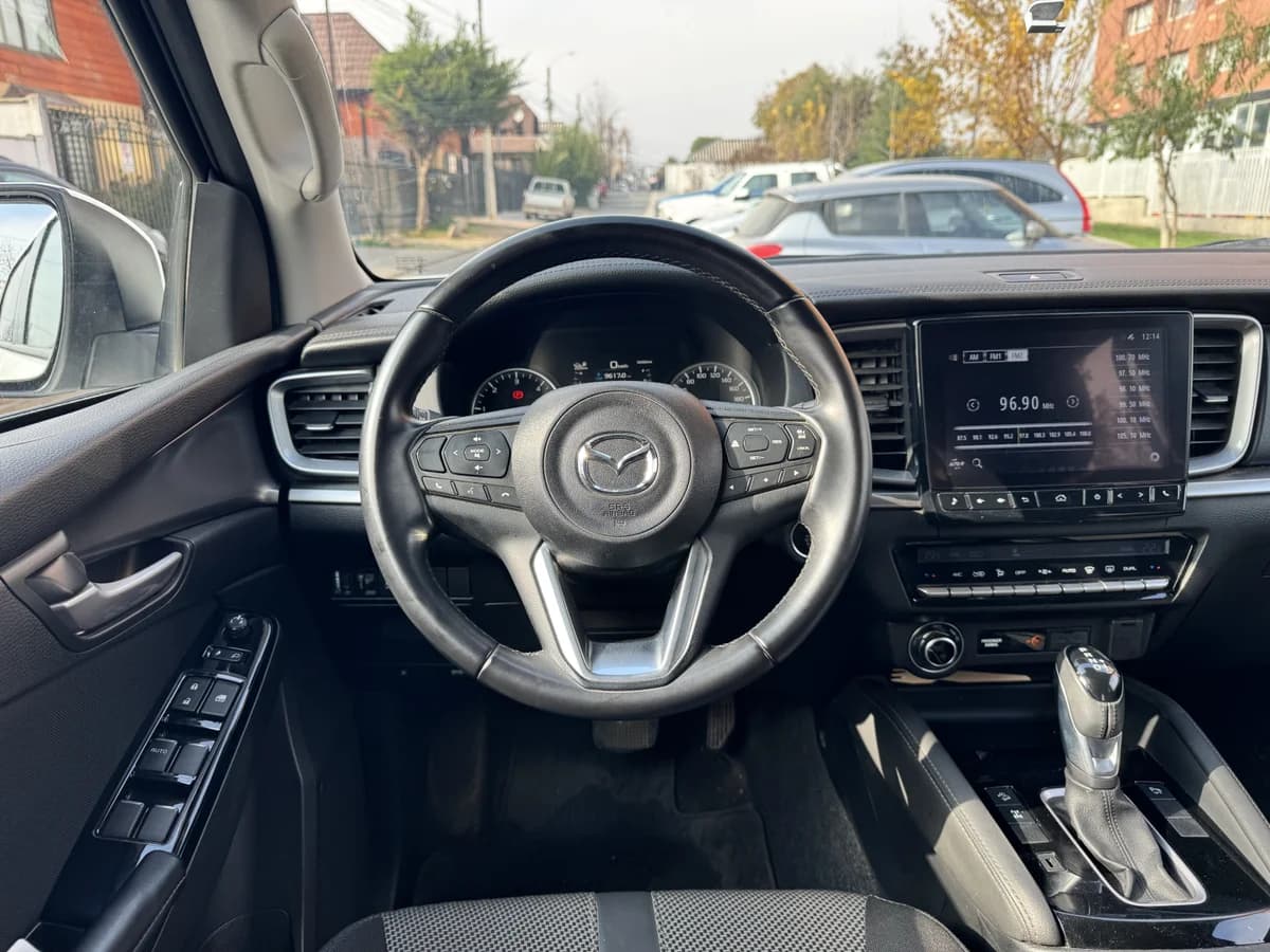 2023 MAZDA BT 50 HIGH 4X4 3.0 AUT - Imagen 4