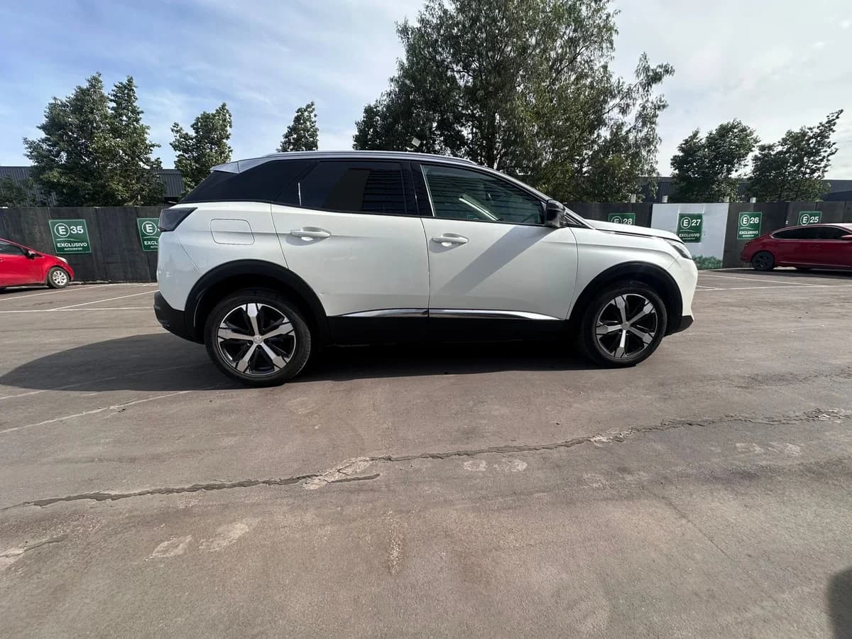 2021 PEUGEOT 3008 THP 165HP 1.6 AUT - Imagen 4