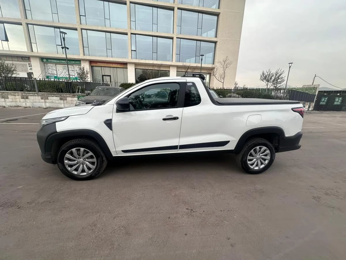 2024 RAM RAM 700 - Imagen 3