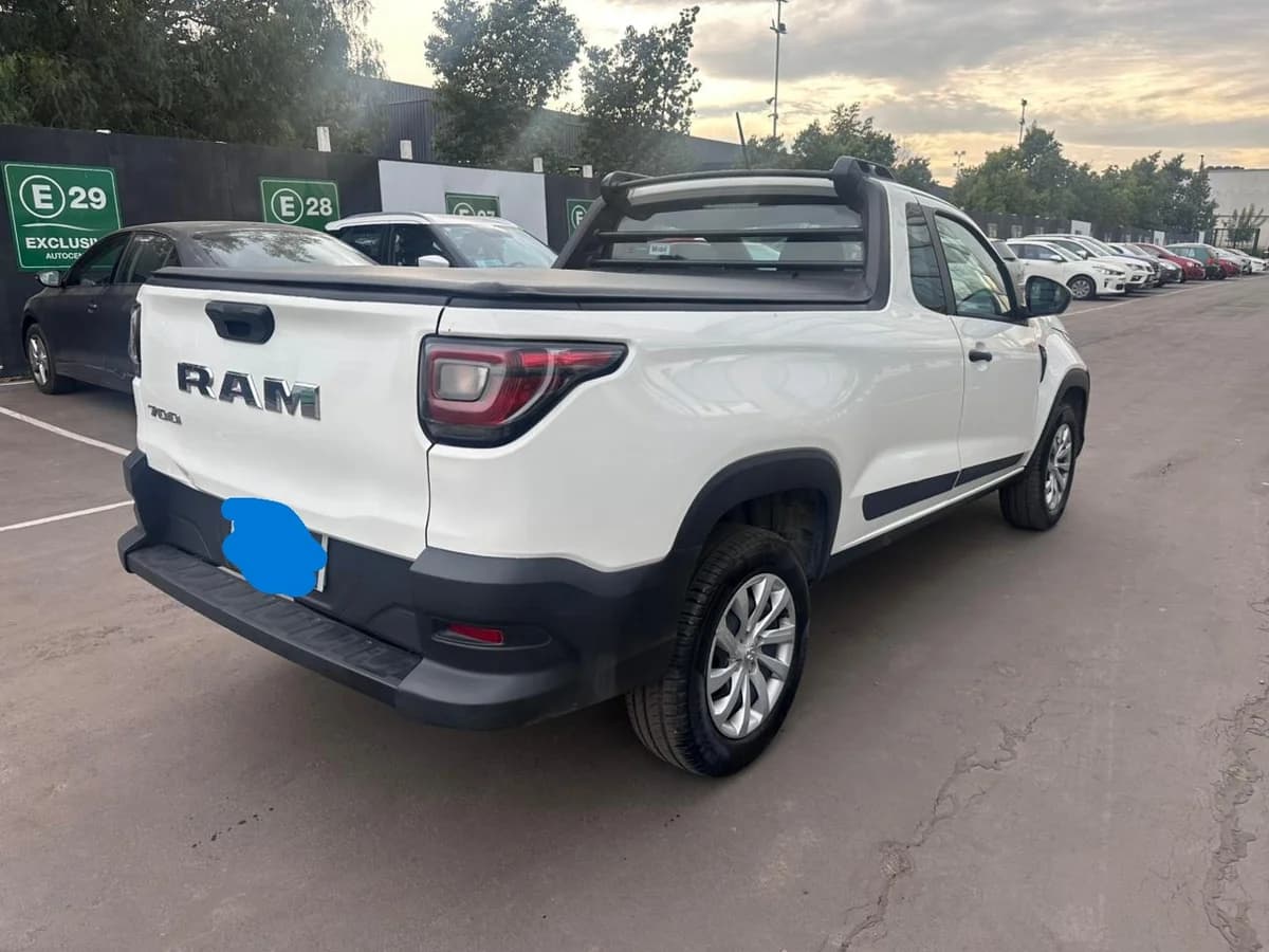 2024 RAM RAM 700 - Imagen 5