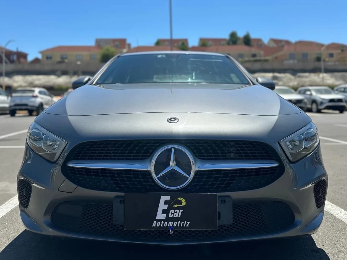 2020 MERCEDES BENZ A200 D AUT - Imagen 1