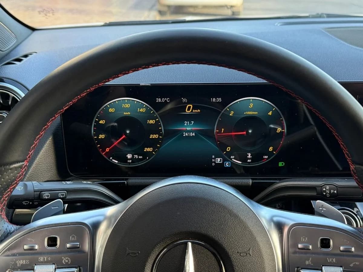 2023 MERCEDES BENZ GLA 220D HB 4MATIC 4X4 2.0 AUT - Imagen 3