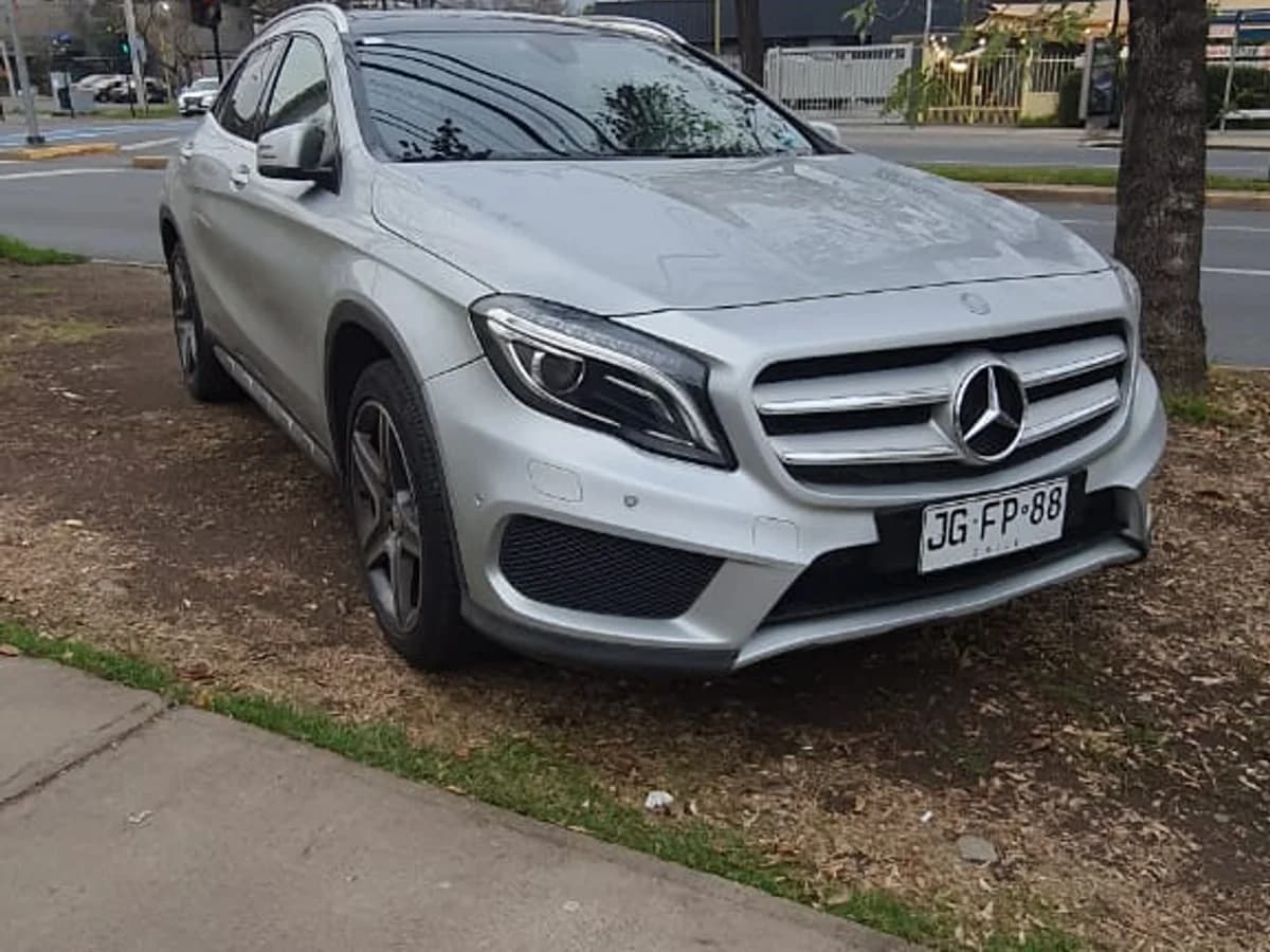 2017 MERCEDES BENZ GLA 250 - Imagen 1