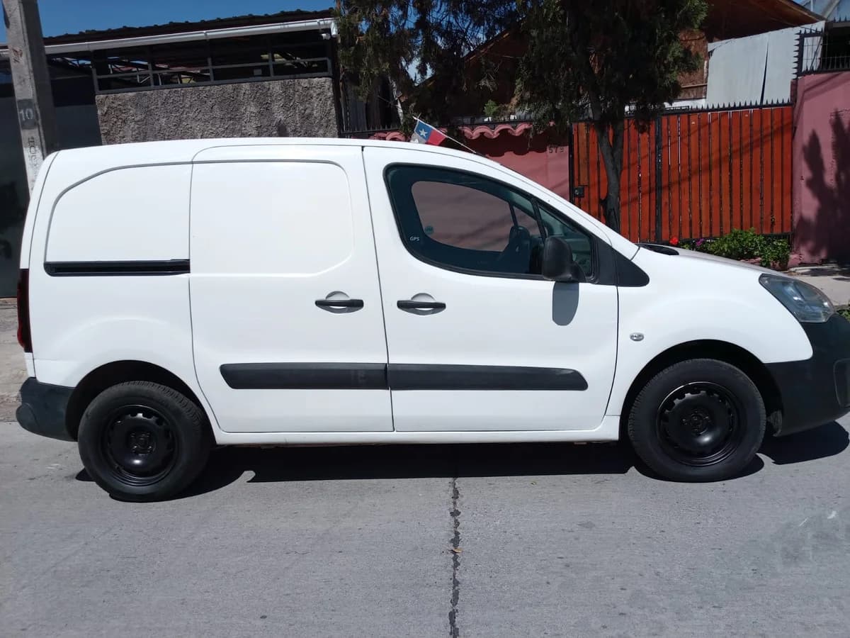 2019 PEUGEOT PARTNER VU HDI 1.6 - Imagen 5