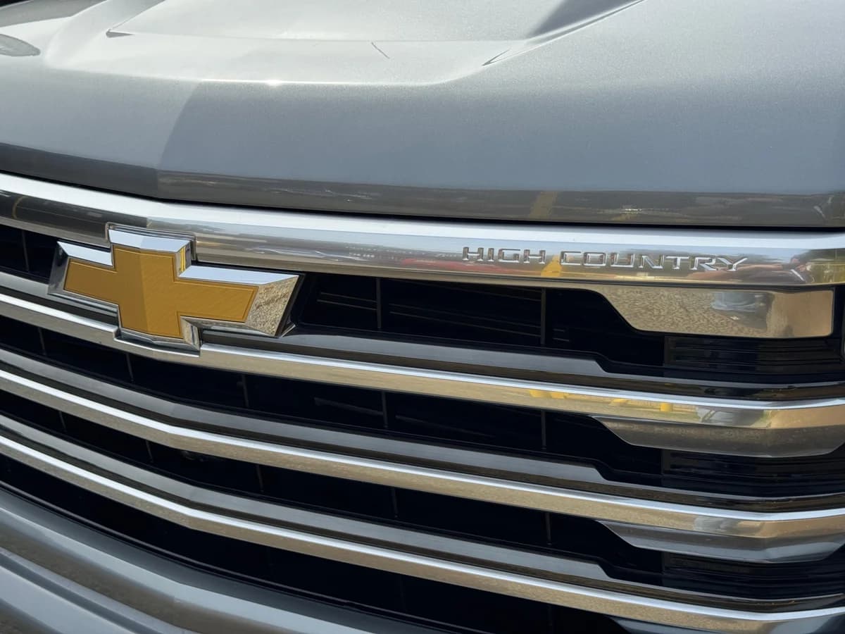 FACTURABLE - CHEVROLET SILVERADO HIGH COUNTRY 2025 - Imagen 5