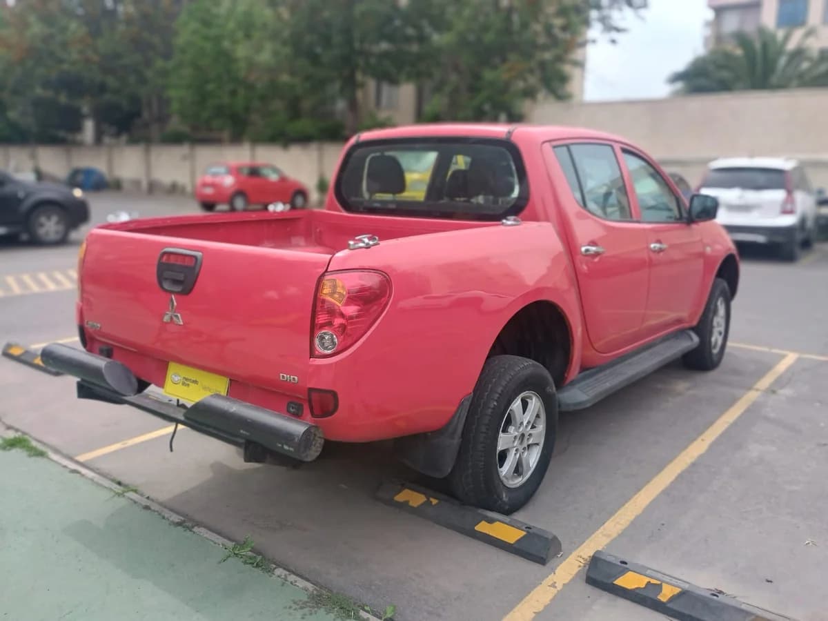 2015 MITSUBISHI L200 KATANA CR 2.5 - Imagen 4