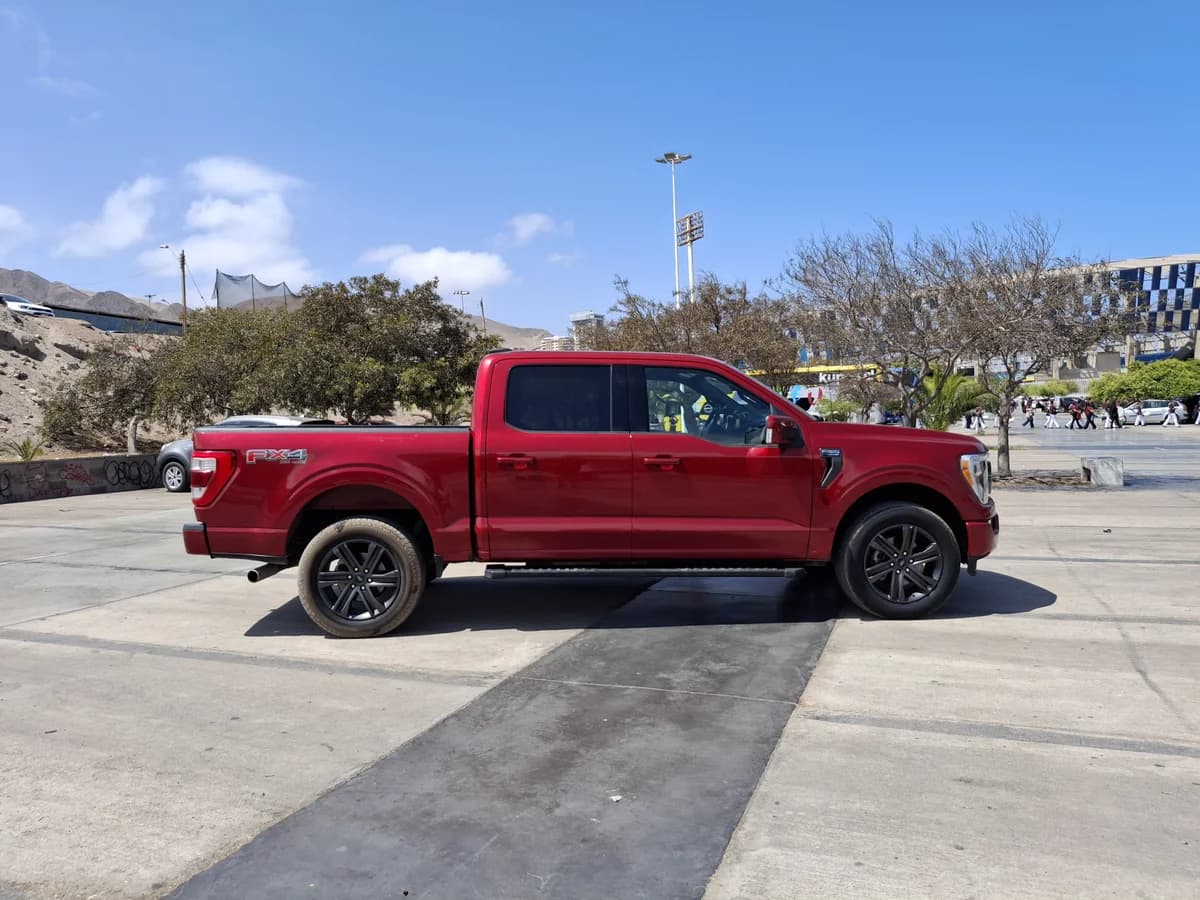 2021 FORD NEW F150 LARIAT SPORT 4X4 5.0 AUT - Imagen 5