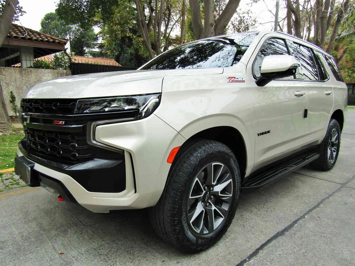 CHEVROLET TAHOE 2023 245175 - Imagen 3