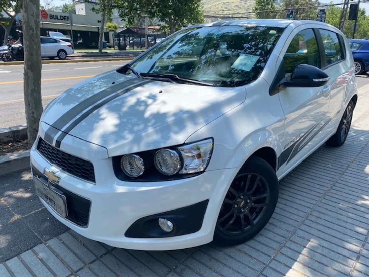 CHEVROLET SONIC 2015 242537 - Imagen 2