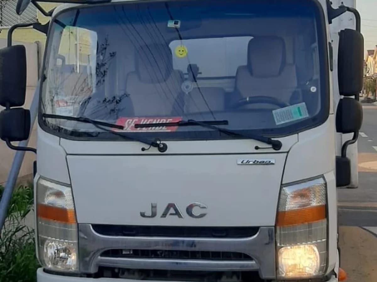 2022 JAC URBAN HFC 1040 - Imagen 1