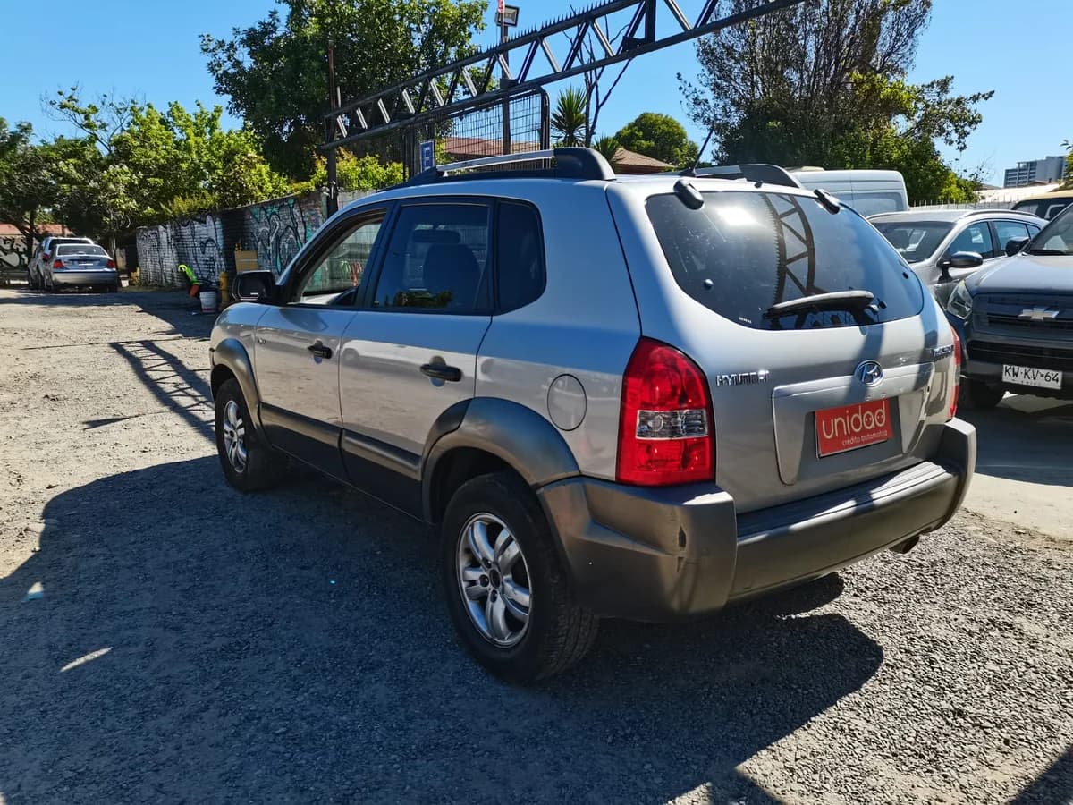 2008 HYUNDAI TUCSON GL 4X4 2.0 - Imagen 5