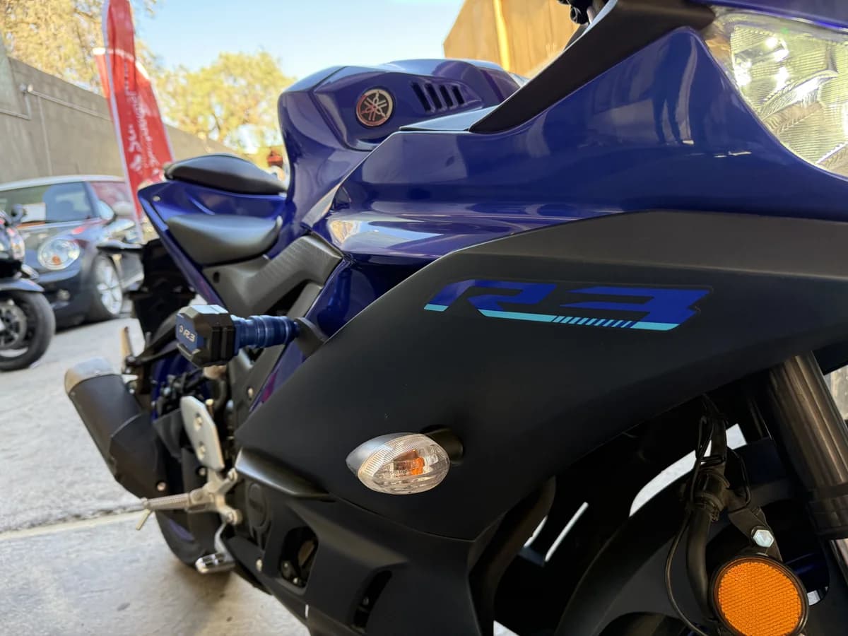 2023 YAMAHA YZF R3A - Imagen 4