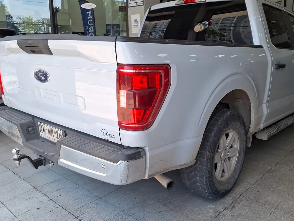 2022 FORD F150 XLT 3.3 AUT - Imagen 4