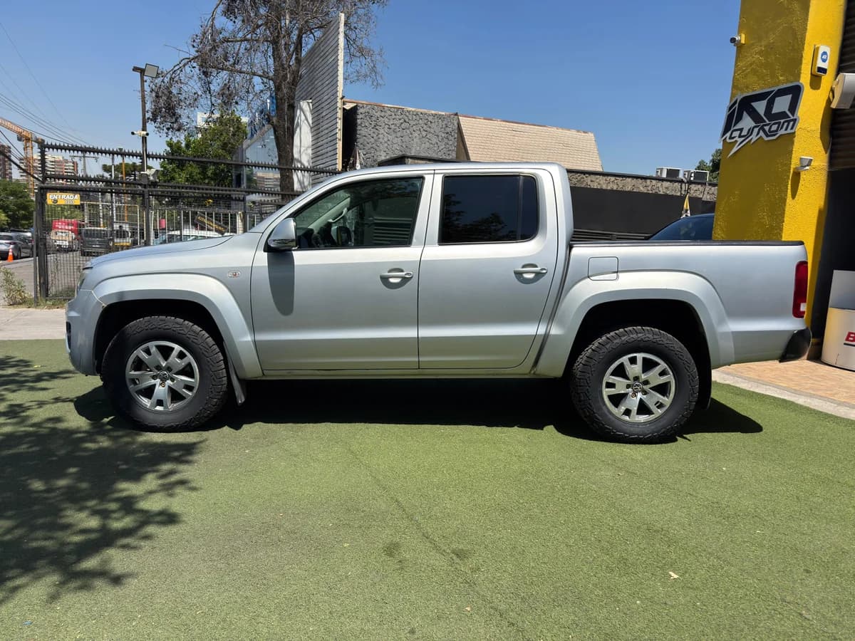 VOLKSWAGEN AMAROK COMFORTLINE 2020 - Imagen 5