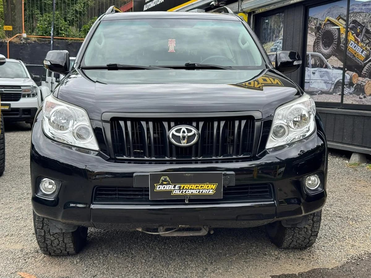 TOYOTA LAND CRUISER PRADO 2011 4X4 2.7 AUT - Imagen 2