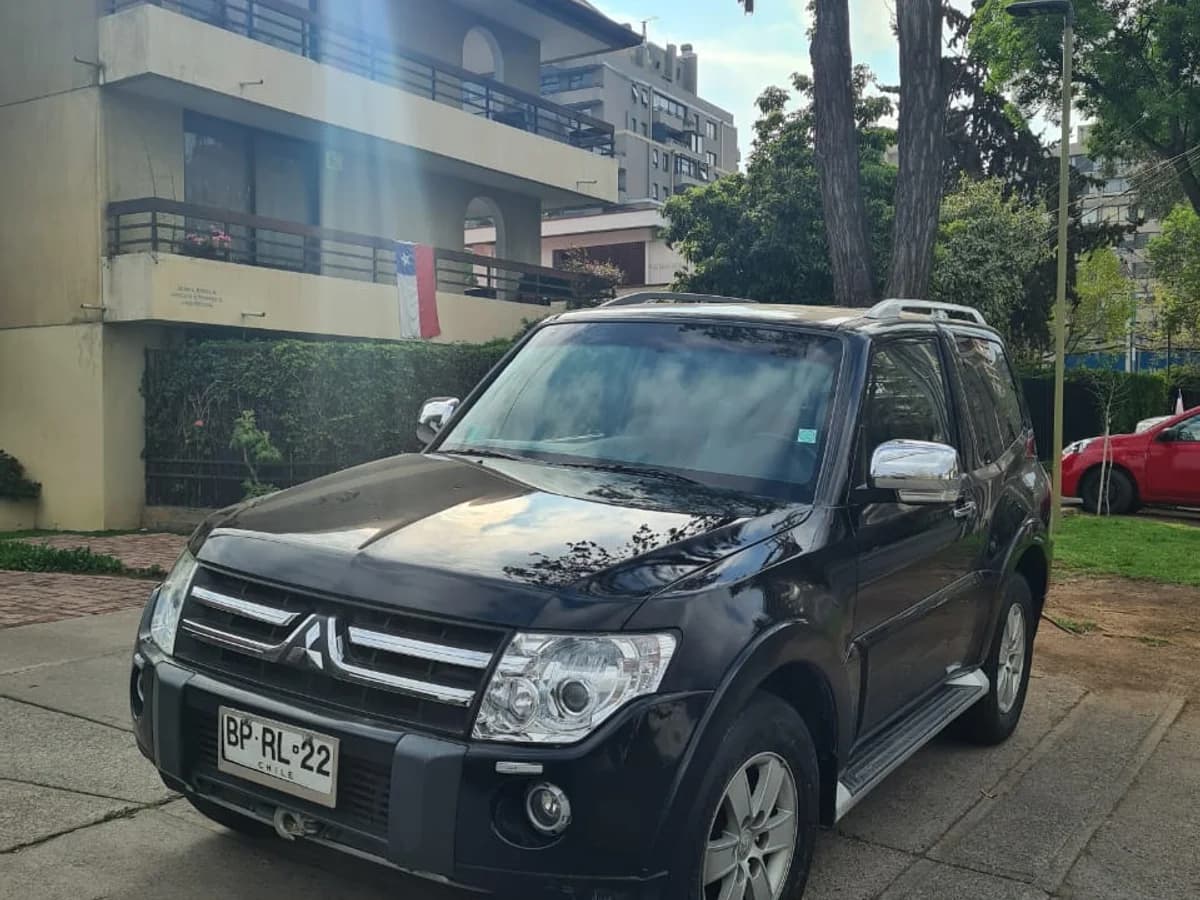 2010 MITSUBISHI MONTERO 3.8 - Imagen 1