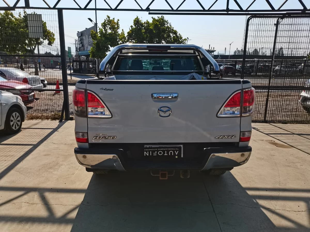 2016 MAZDA NEW BT 50 DCAB SDX 2.2 - Imagen 5