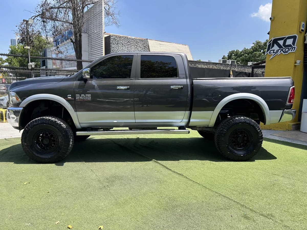 DODGE RAM2500 LARAMIE 2015 - Imagen 4