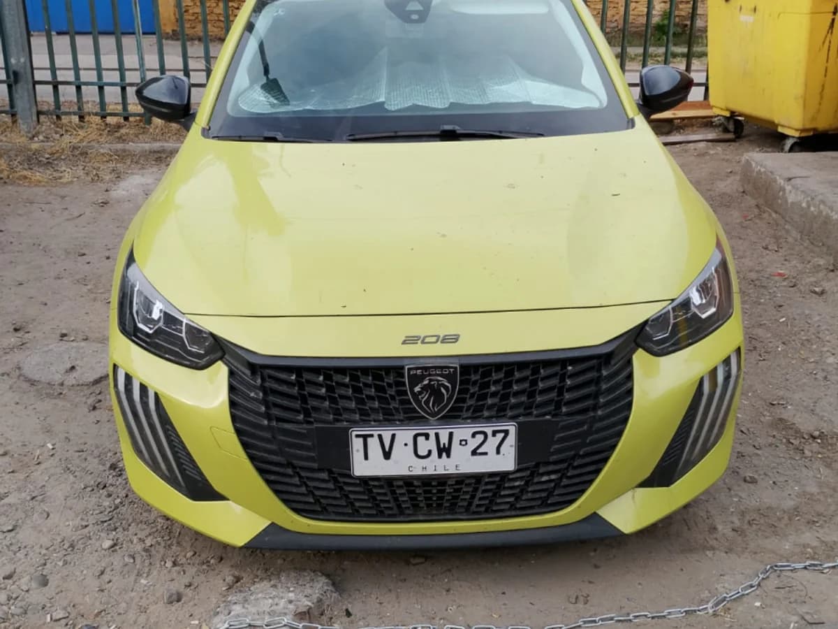 2025 PEUGEOT 208 - Imagen 4