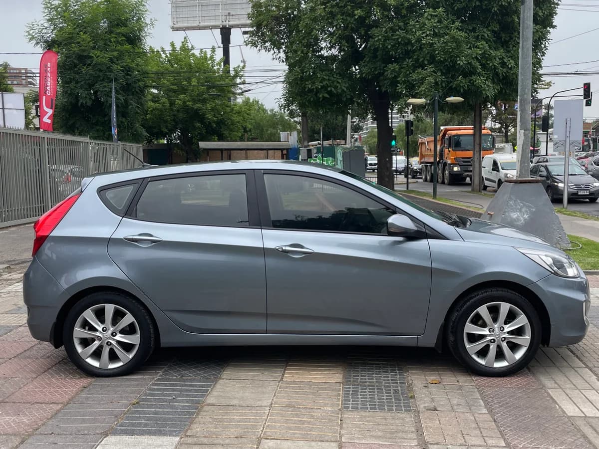 Hyundai Accent 2019 - Imagen 5
