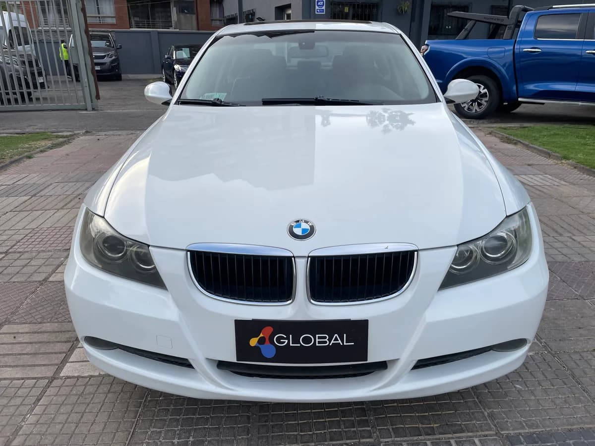 BMW 320i 2008 - Imagen 3