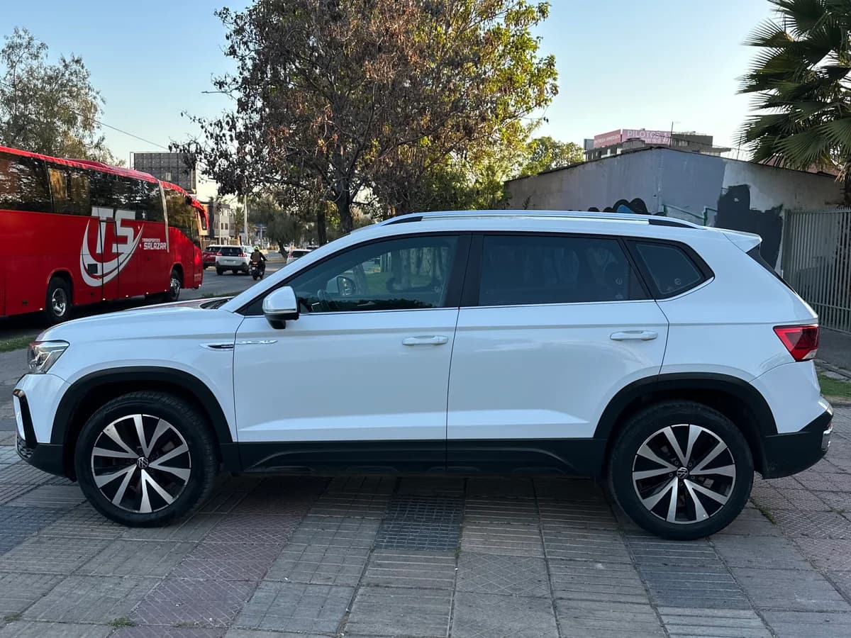 Volkswagen Taos Highline 250 TSI AT 2022 - Imagen 5