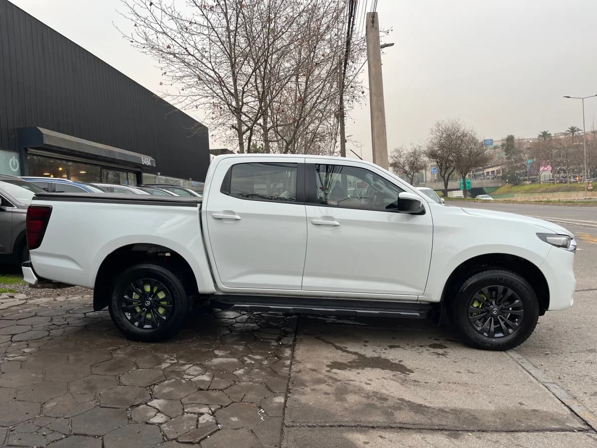 2022 MAZDA ALL NEW BT 50 4X4 3.0 AUT - Imagen 4