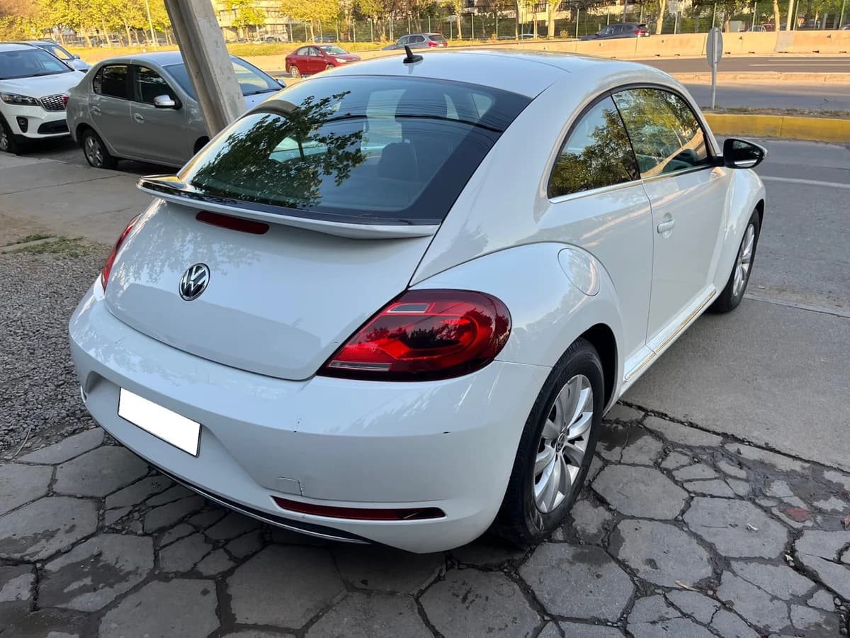 2018 VOLKSWAGEN BEETLE 1.4 AUT - Imagen 5