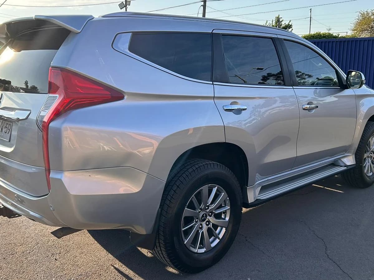 2018 MITSUBISHI MONTERO SPORT 2.4 AUT - Imagen 5