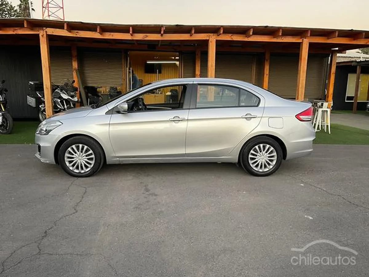 2020 SUZUKI CIAZ GL 1.4 AUT - Imagen 2