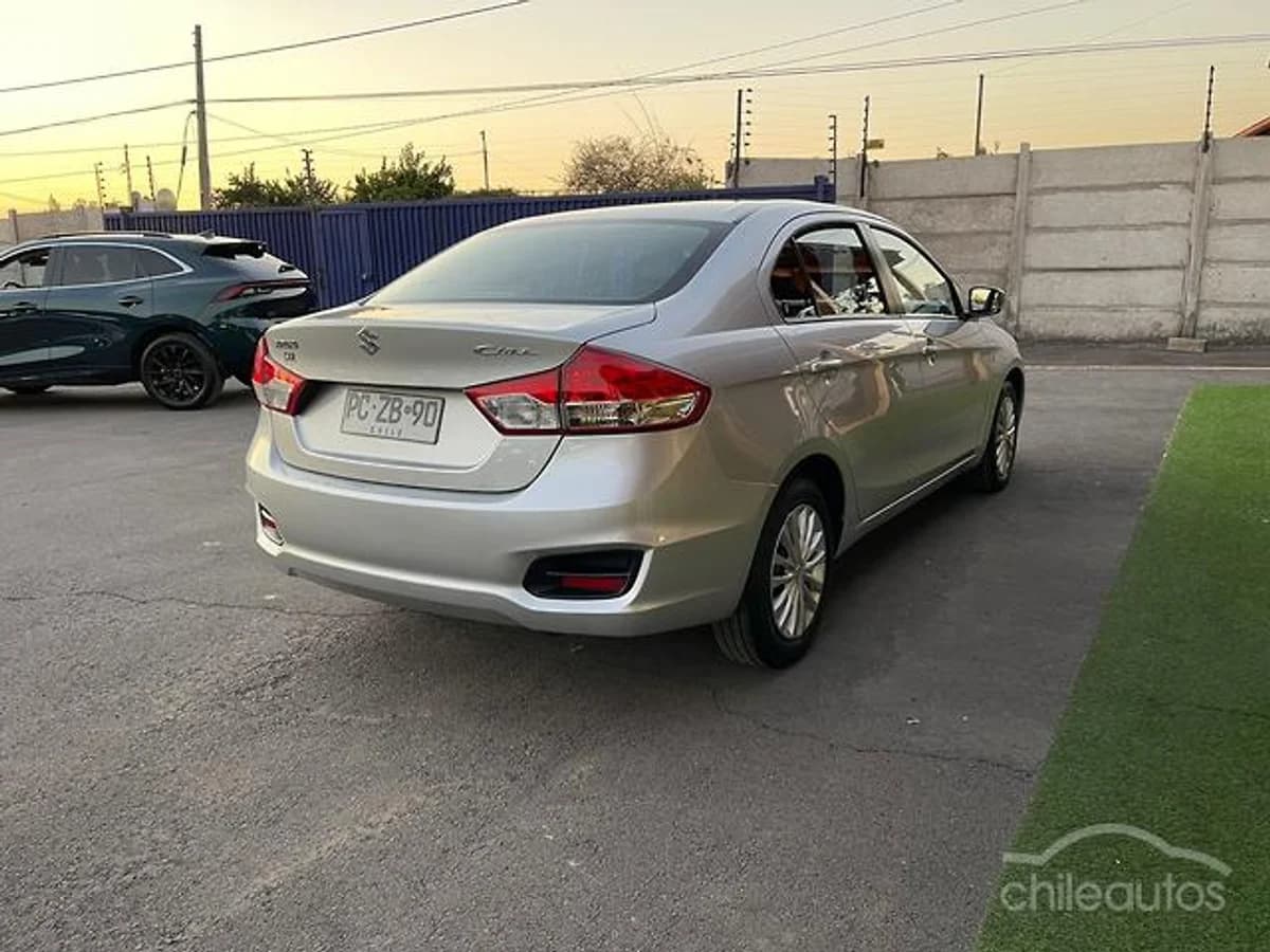 2020 SUZUKI CIAZ GL 1.4 AUT - Imagen 5