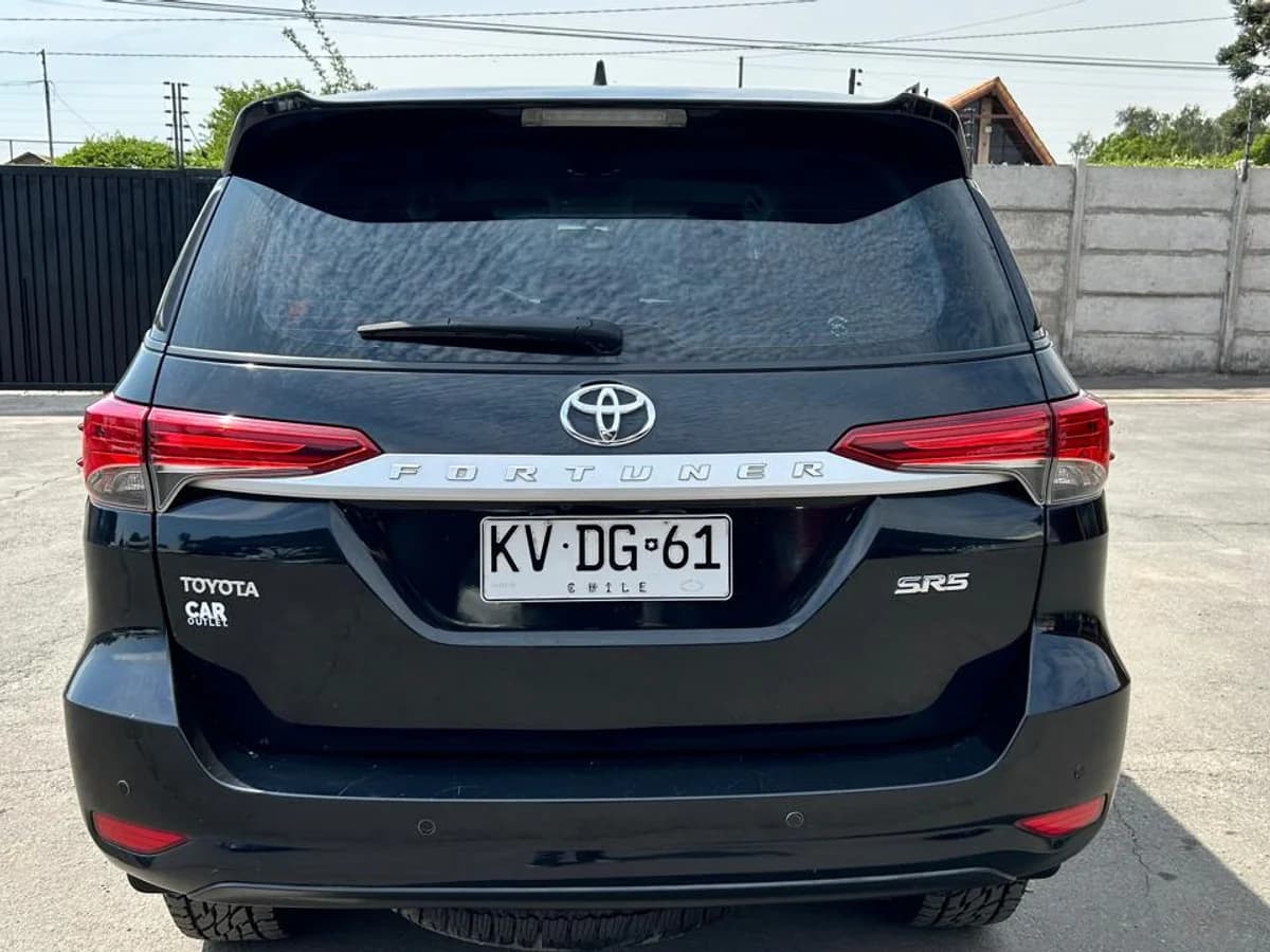 2019 TOYOTA FORTUNER SRV 2.7 AUT - Imagen 4