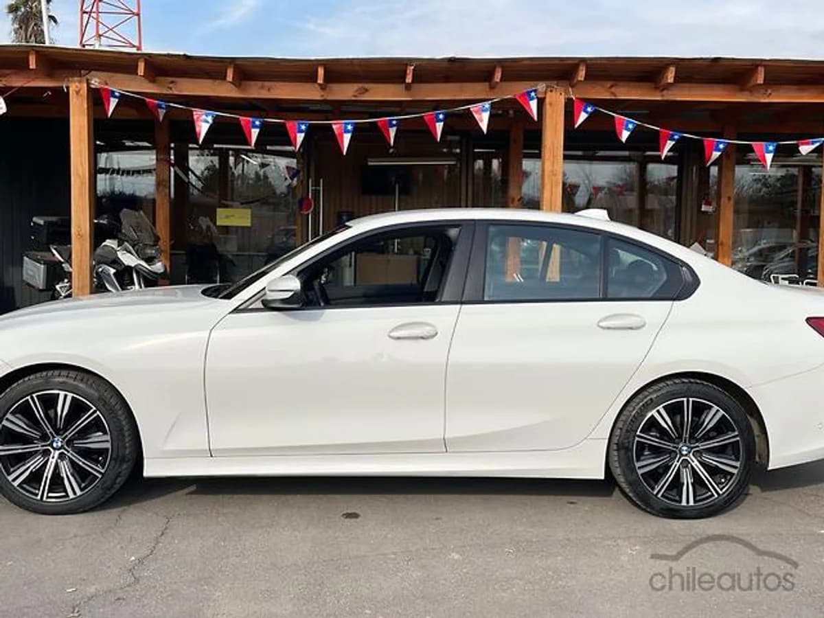 2020 BMW 320D 2.0 AT - Imagen 2
