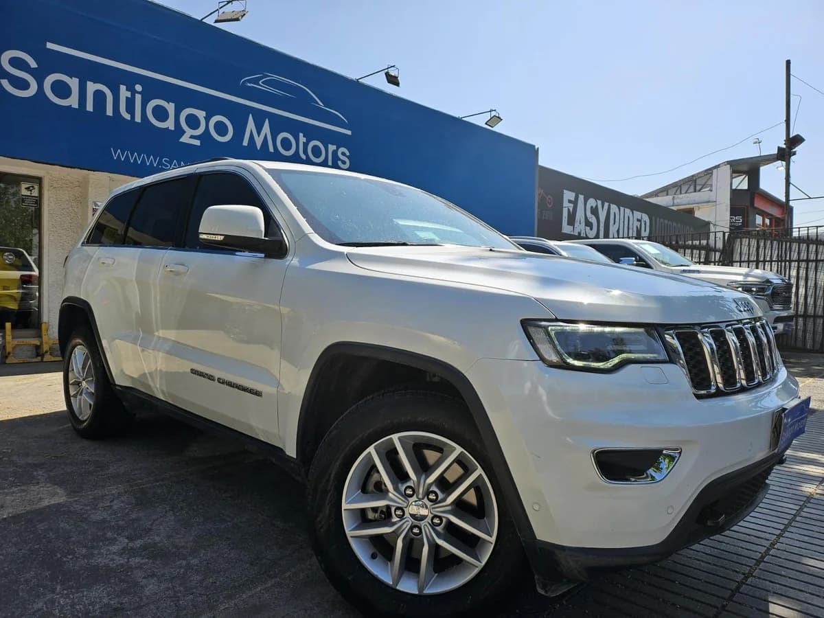 2018 JEEP GRAND CHEROKEE LAREDO 3.6 - Imagen 1