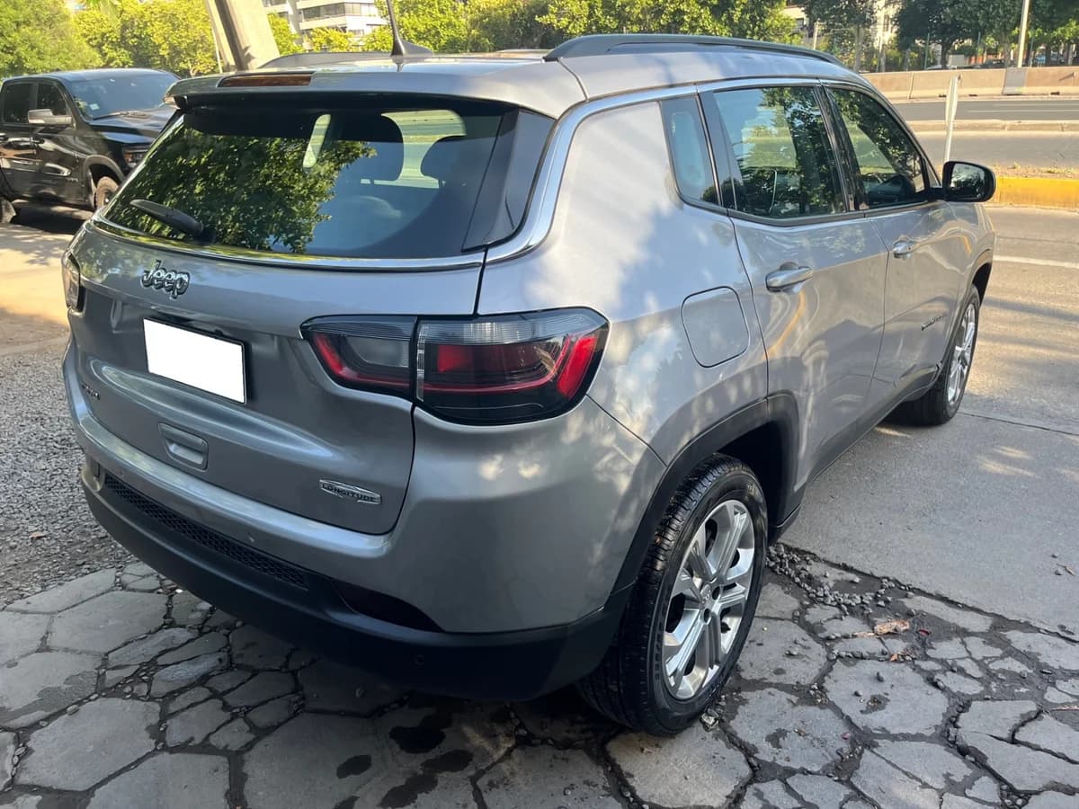 2022 JEEP COMPASS LONGITUDE 1.3 AUT - Imagen 5