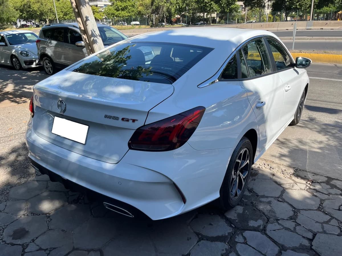 2025 MG GT SEDÁN 1.5L COM MT - Imagen 5