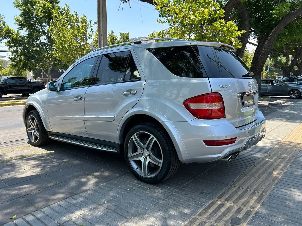 2011 MERCEDES BENZ ML 63 AMG - Imagen 5