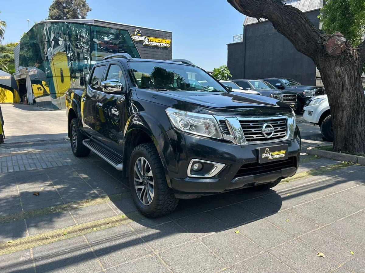2016 NISSAN NP300 DCAB 4X4 2.3 - Imagen 1